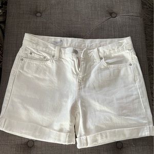 Gap Sexy Boyfriend White Denim Shorts 3” Size: 25